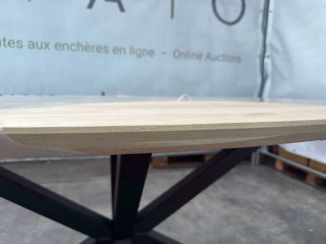 Eettafel - ovaal - zwart metalen spinpoot - afbeelding 4 van  6