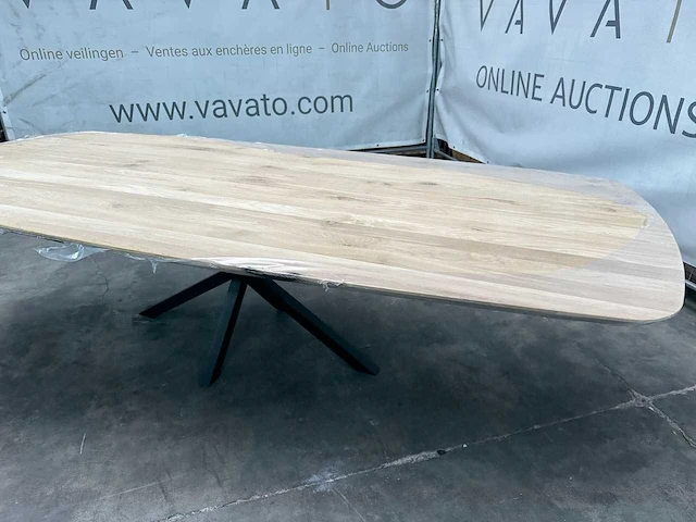 Eettafel - ovaal - zwart metalen spinpoot - afbeelding 1 van  5