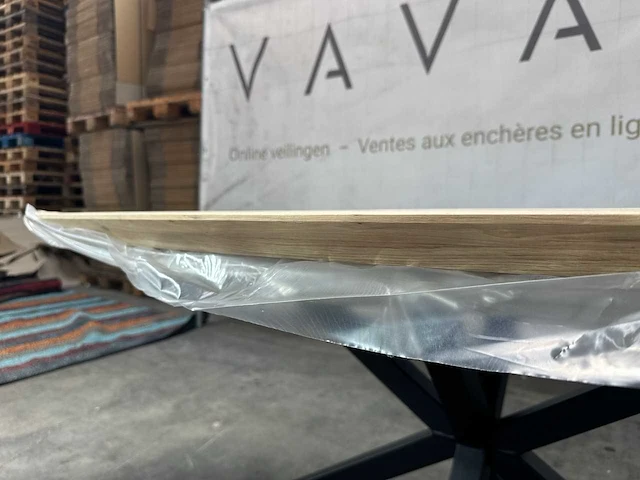 Eettafel - ovaal - zwart metalen spinpoot - afbeelding 4 van  6