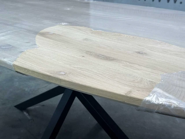 Eettafel - ovaal - zwart metalen spinpoot - afbeelding 4 van  6