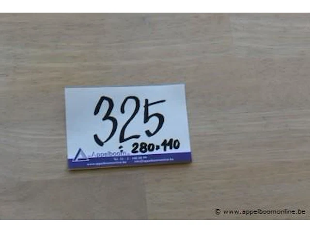 Eettafel afm 280x110cm (staande op eerste verdieping) - afbeelding 2 van  2