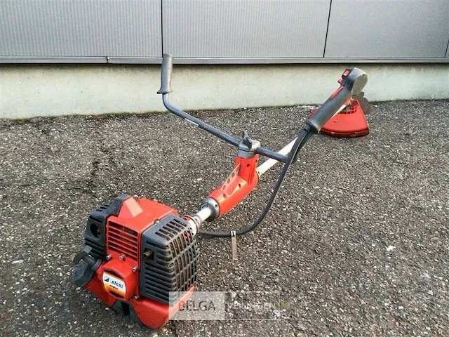 Efco benzine bosmaaier 8300 - afbeelding 1 van  3