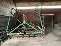 Eg