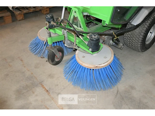 Egholm 2100 met veegmachine + andere toestellen - afbeelding 7 van  20