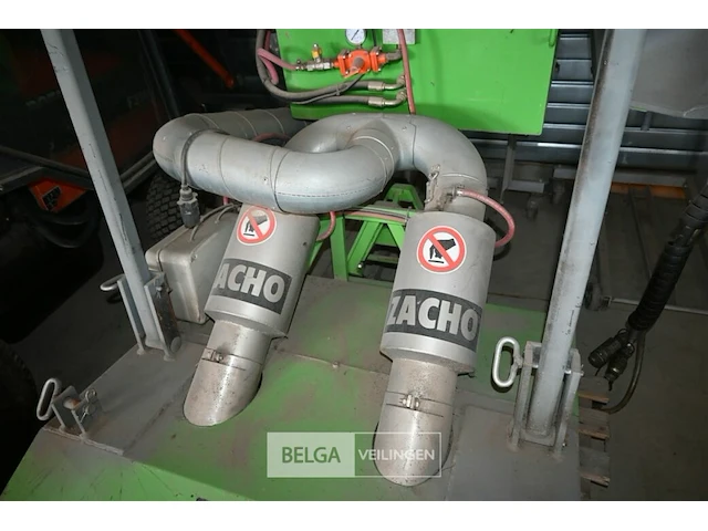 Egholm 2100 met veegmachine + andere toestellen - afbeelding 11 van  20