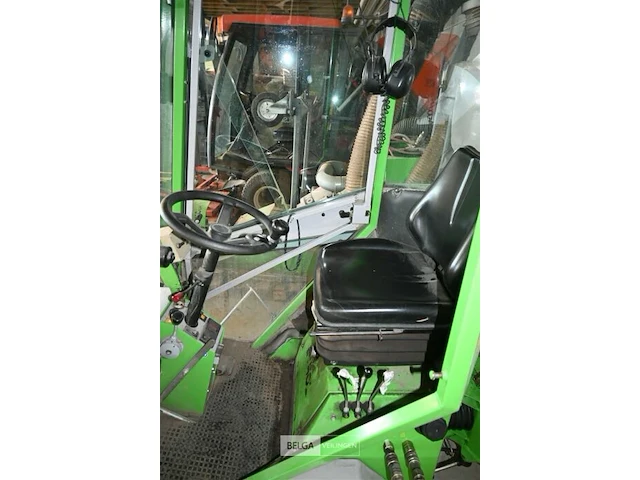 Egholm 2100 met veegmachine + andere toestellen - afbeelding 16 van  20