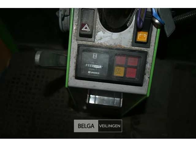 Egholm 2100 met veegmachine + andere toestellen - afbeelding 19 van  20
