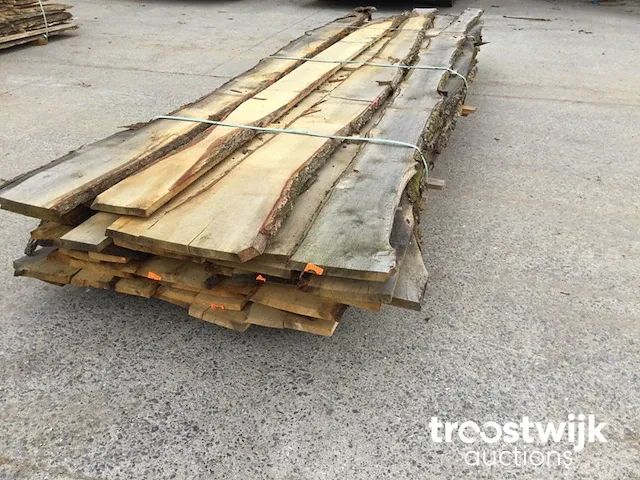 Eik europees dakbeschot of verticale beplanking - afbeelding 1 van  7
