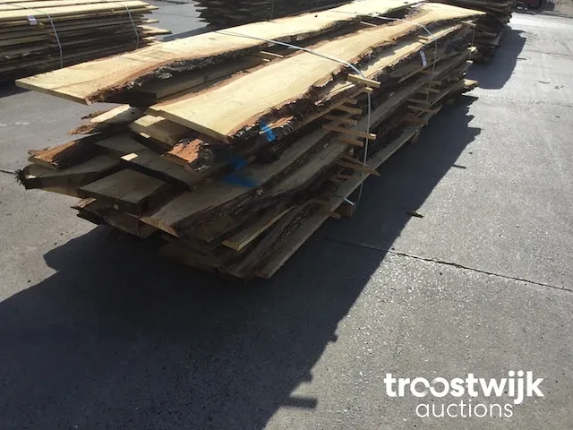 Eik europees dakbeschot of verticale beplanking - afbeelding 1 van  10