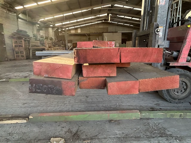 Eiken balken - lengtes +/- 2500mm - 3400mm (+/- 10) - afbeelding 2 van  5