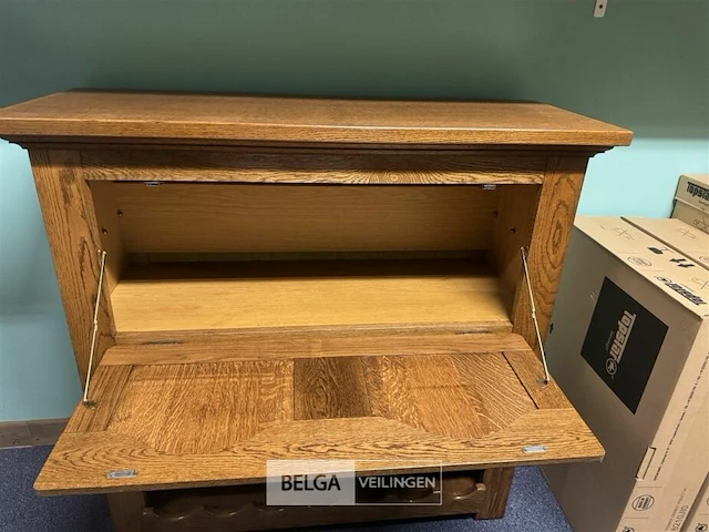 Eiken barkast met flessenrek en 1 lade - afbeelding 3 van  4