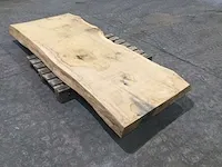 Eiken boomstamtafel