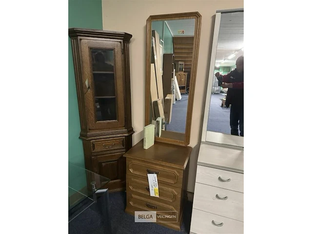 Eiken commode met spiegel en 3 lades - afbeelding 2 van  4