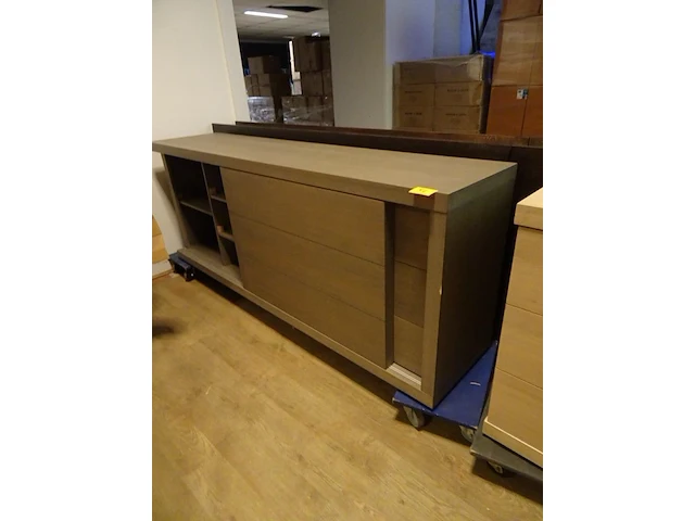 Eiken dressoir - afbeelding 2 van  4