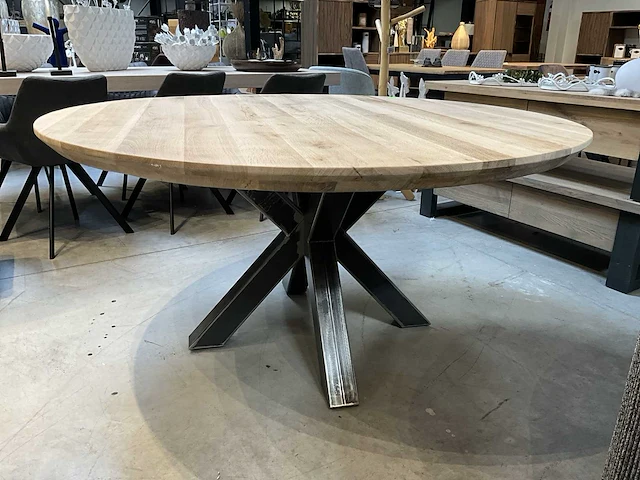 Eiken eetkamertafel - afbeelding 1 van  6