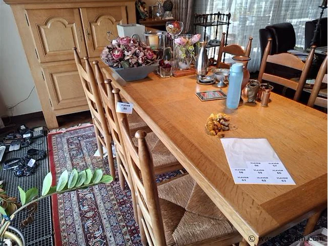 Eiken eetplaats - afbeelding 1 van  4