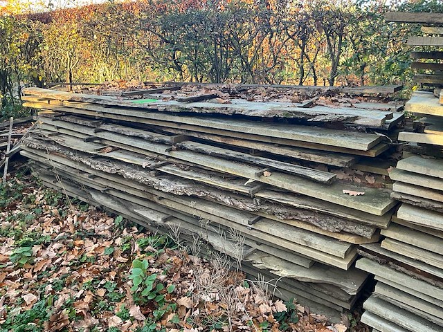 Eiken hout zagerij schroot - afbeelding 1 van  4