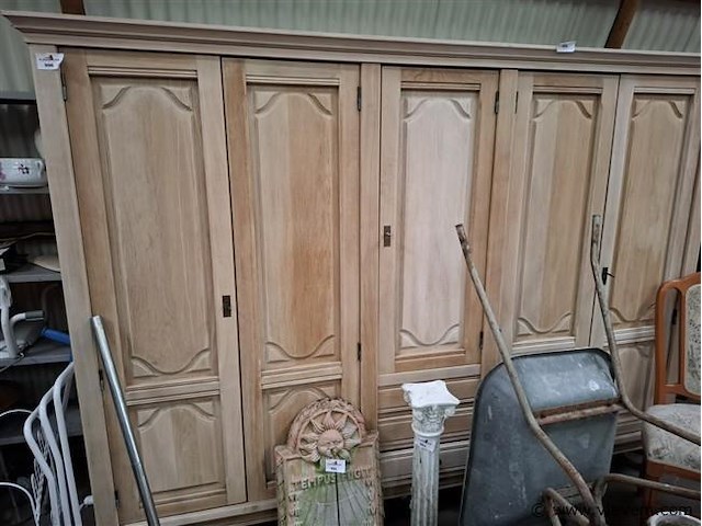 Eiken kast - afbeelding 1 van  1