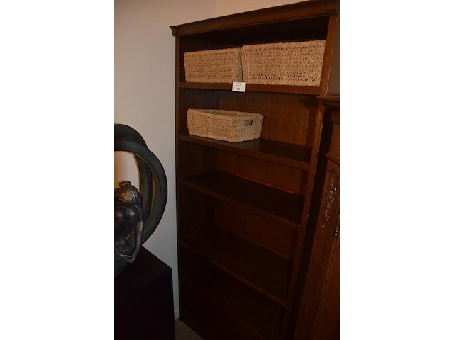 Eiken rek met 5 leggers, 3 rieten manden - afbeelding 2 van  5