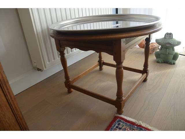 Eiken rond tafeltje, dienplateau, schilderij op doek - afbeelding 2 van  13