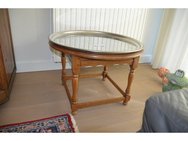 Eiken rond tafeltje, dienplateau, schilderij op doek - afbeelding 1 van  13