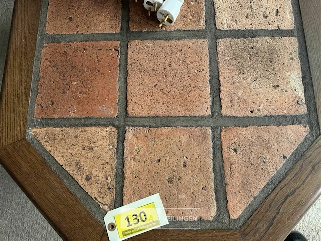 Eiken salontafel met inlegstenen - afbeelding 3 van  3