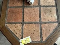 Eiken salontafel met inlegstenen - afbeelding 3 van  3