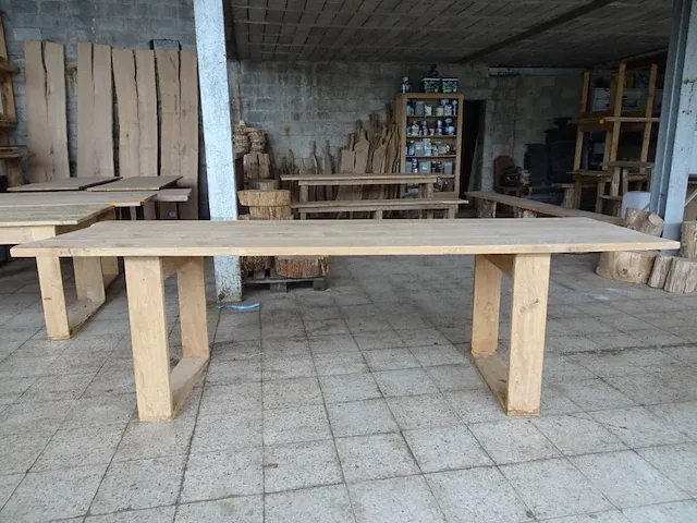 Eiken tafel - afbeelding 1 van  4