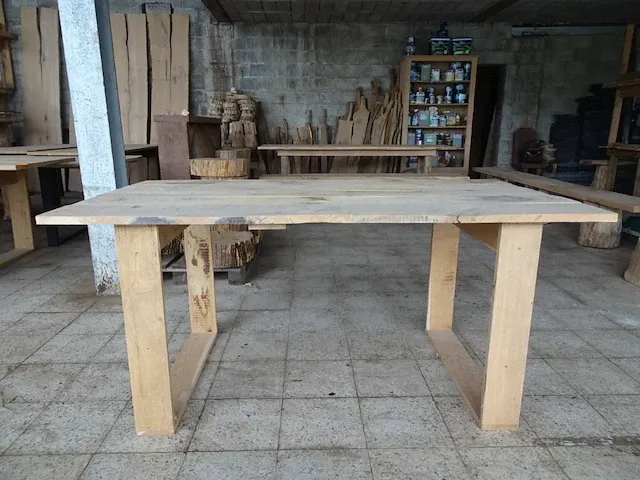 Eiken tafel - afbeelding 1 van  3