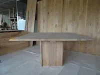 Eiken tafel