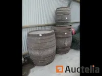 Eiken vaten (vaten) - afbeelding 2 van  5