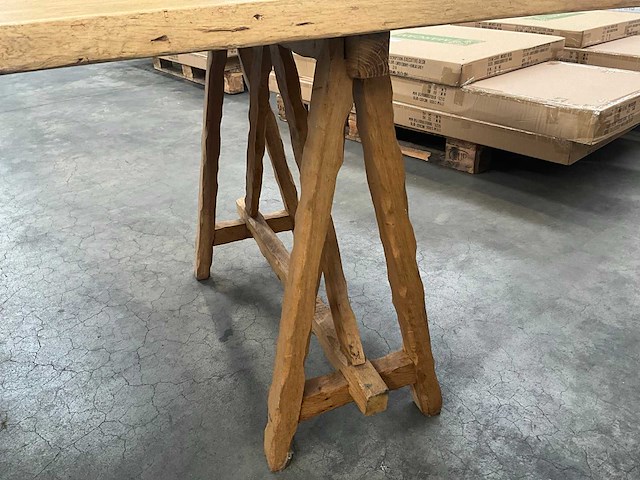 Eikenhouten boomstamtafel - afbeelding 4 van  4