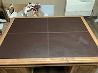 Eikenhouten bureau. - afbeelding 3 van  5