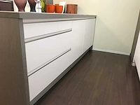 Eiland keukenopstelling expo 26 wit - afbeelding 2 van  17