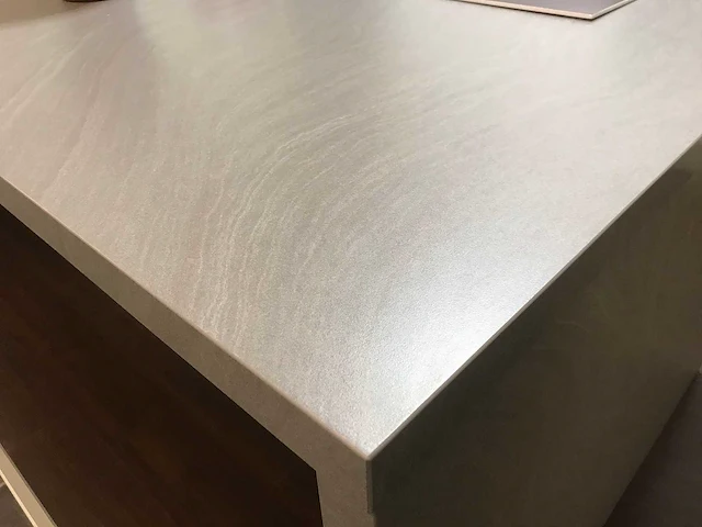 Eiland keukenopstelling expo 26 wit - afbeelding 17 van  17