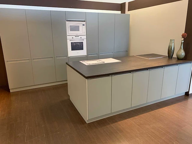 Eiland keukenopstelling expo 34 iris grey in bouwpakket - afbeelding 1 van  17