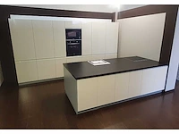 Eiland keukenopstelling expo 36 magnolia hoogglans in bouwpakket - afbeelding 1 van  15