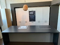 Eiland keukenopstelling expo 41 beige in bouwpakket - afbeelding 1 van  18