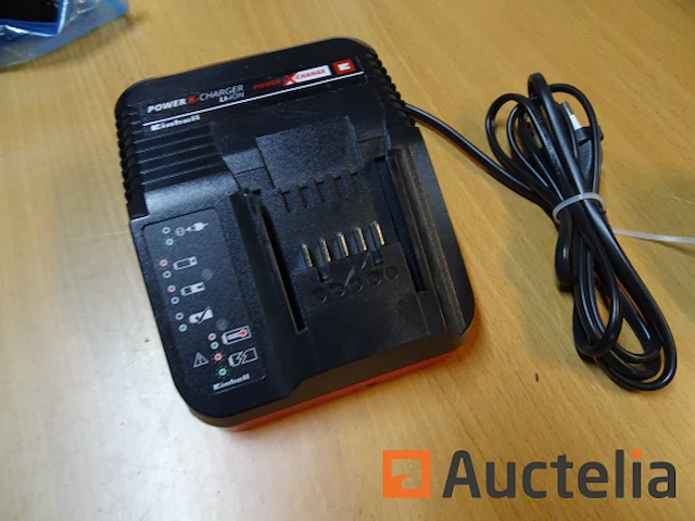 Einhell 1,5 ah oplader - afbeelding 1 van  2