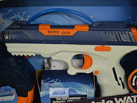 Elecktric watergun - afbeelding 2 van  3