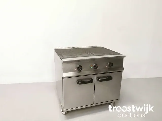 Electric solid top oven - afbeelding 1 van  2