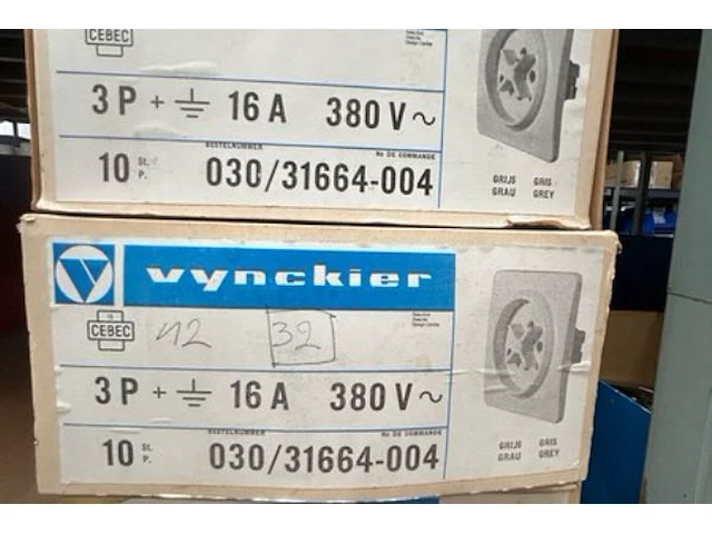 Electriciteitstoebehoren vynckier - afbeelding 7 van  10
