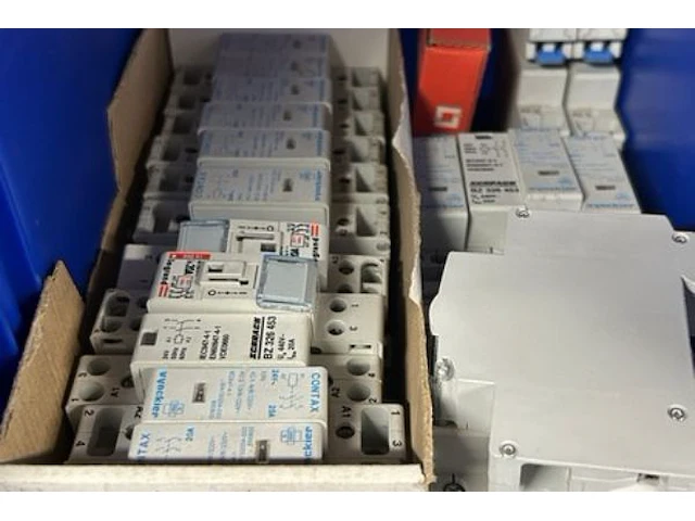 Electriciteitstoebehoren - afbeelding 6 van  6