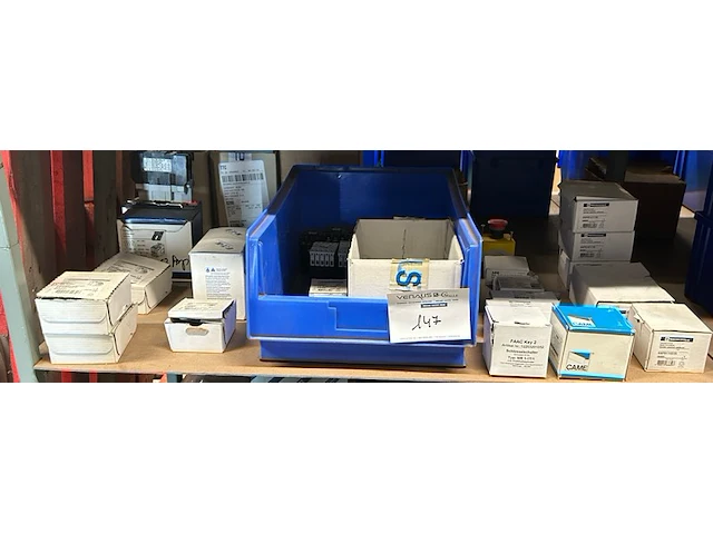 Electriciteitstoebehoren - afbeelding 1 van  4