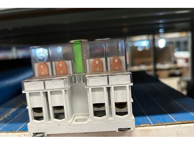Electriciteitstoebehoren - afbeelding 4 van  5