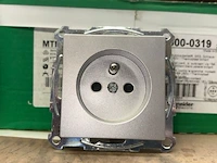 Electriciteitstoebehoren - afbeelding 4 van  7