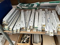Electriciteitstoebehoren - afbeelding 2 van  7