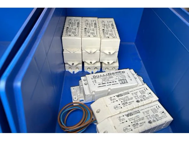 Electriciteitstoebehoren - afbeelding 3 van  10