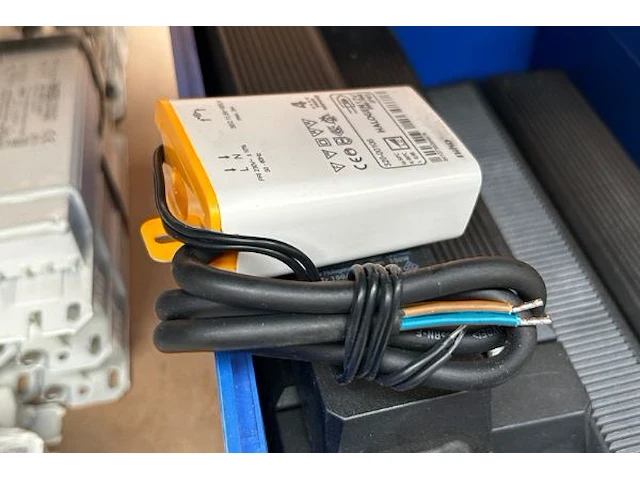 Electriciteitstoebehoren - afbeelding 7 van  8