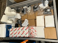 Electriciteitstoebehoren - afbeelding 2 van  6